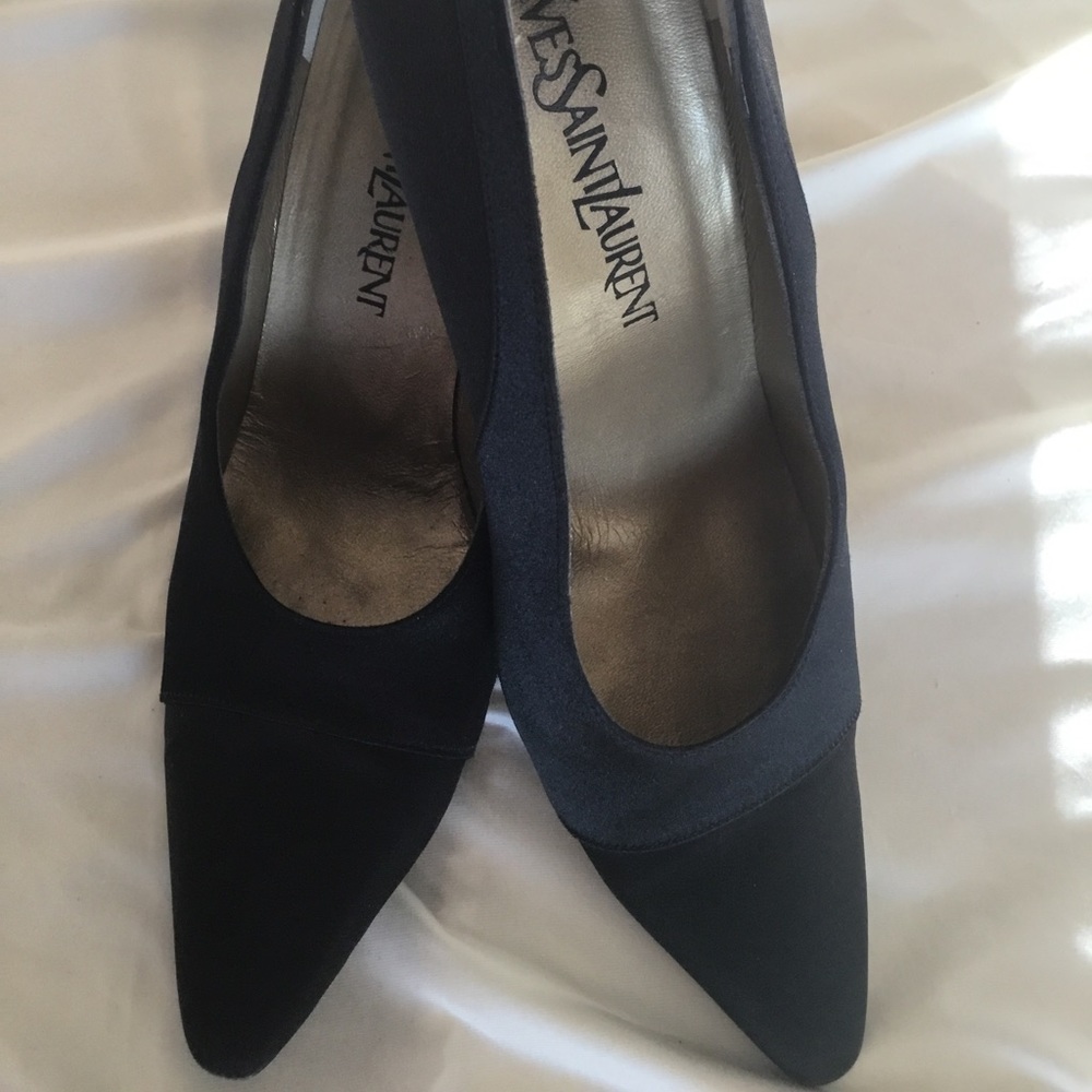 Yves Saint Laurent “Classic” black satin/silk pump